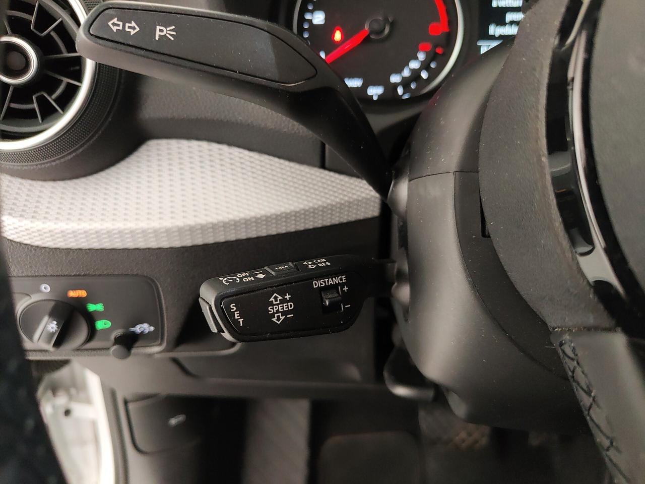 Audi Q2 30 TDI S tronic Business