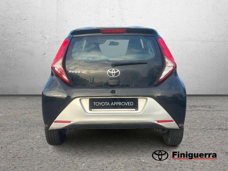 Toyota Aygo Aygo Connect 1.0 VVT-i 72 CV 5 porte x-play MMT