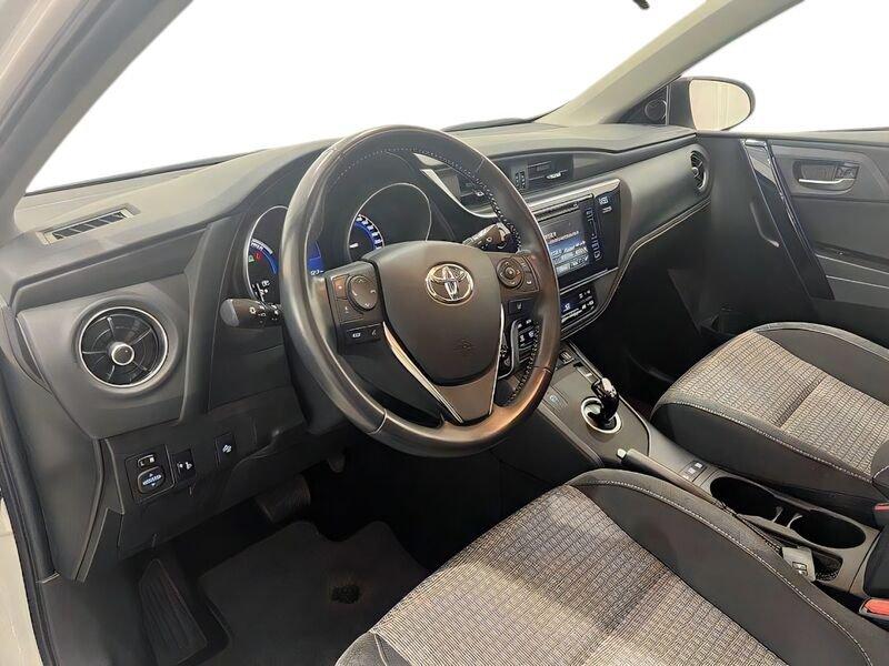 Toyota Auris 1.8 Hybrid Style