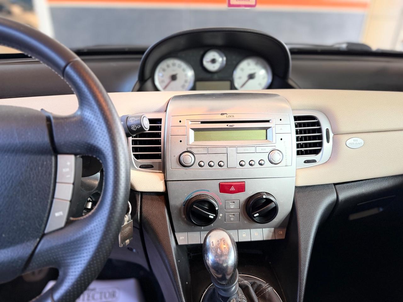 Lancia Ypsilon 1.2 Elle NEOPATENTATI