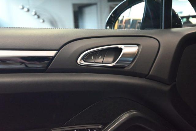 PORSCHE Cayenne 3.0 TDI V6 TIP.TET.21"PASM NAVI CHRONO SED.TURBO