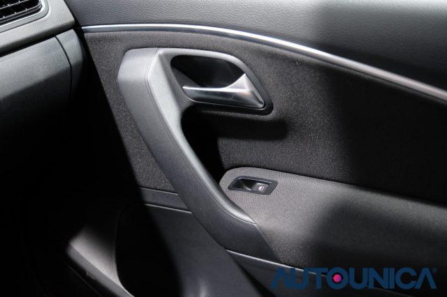 VOLKSWAGEN Polo 1.2 TSI DSG 5P HIGHLINE BLUEMOTION TECHNOLOGY