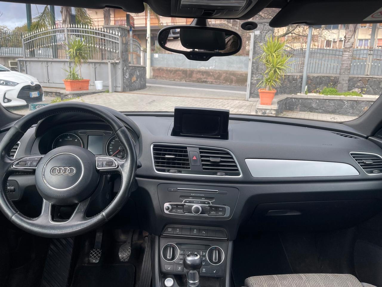 Audi Q3 2.0 TDI 120 CV tettuccio apribile