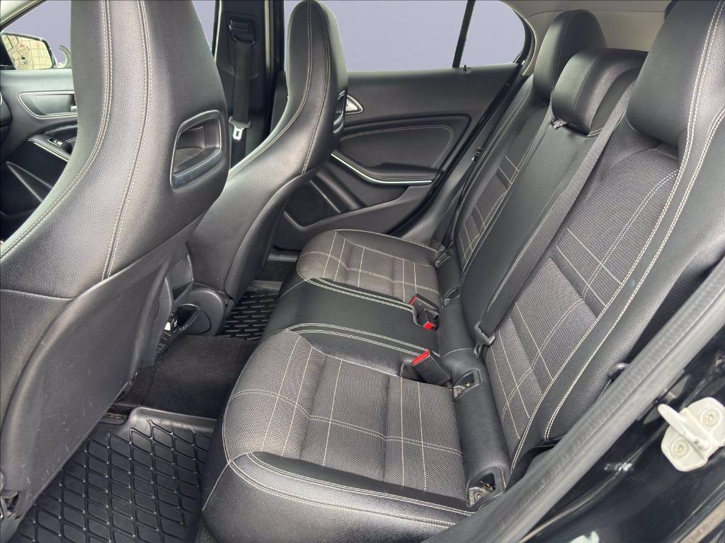 MERCEDES GLA 200 d (cdi) Sport 4matic auto del 2015