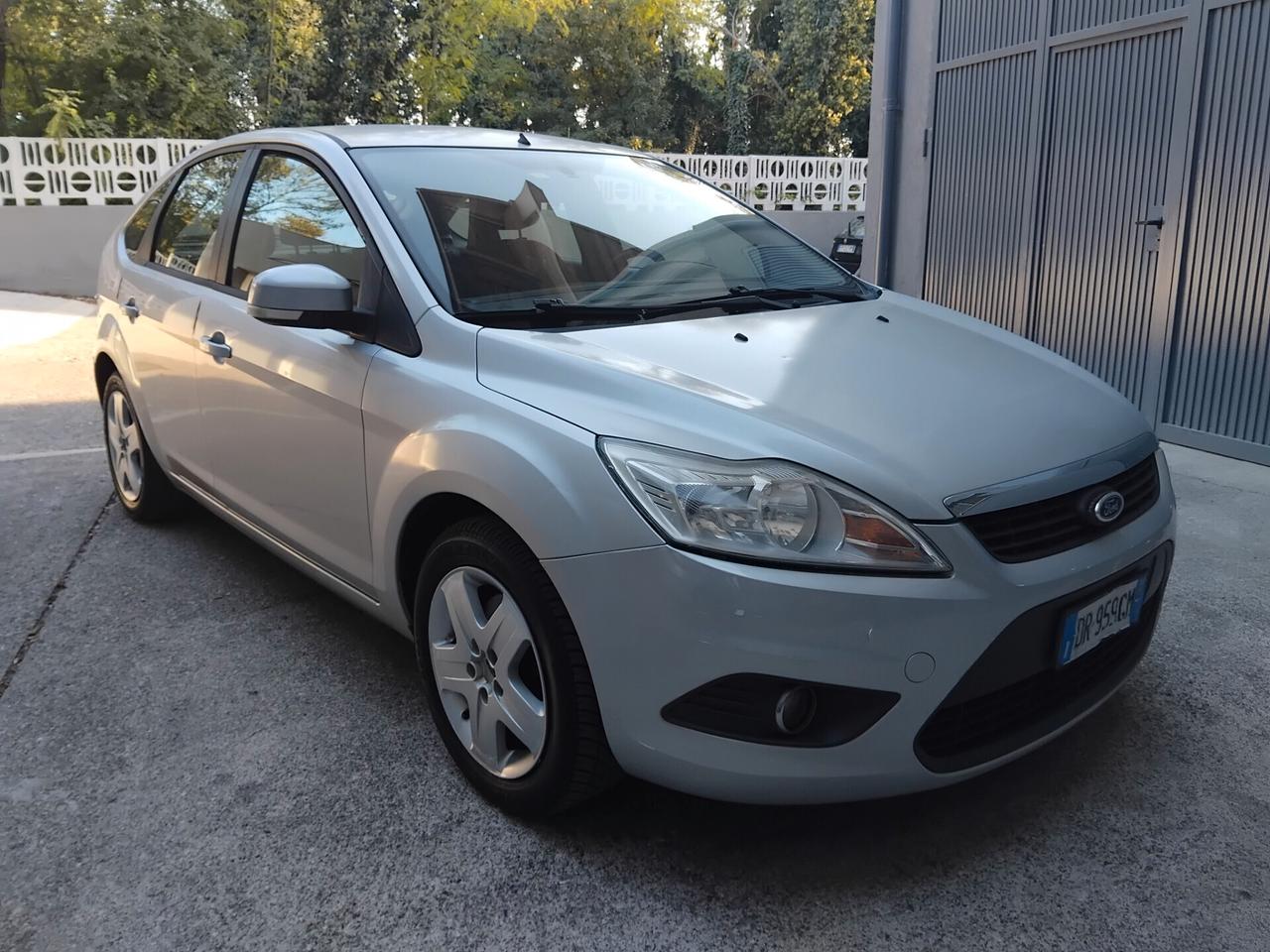 Ford Focus 2.0 gpl garanzia