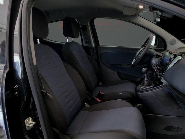 LANCIA Ypsilon 1.0 FireFly Hybrid Gold Plus Km 30.000 Iva Esposta