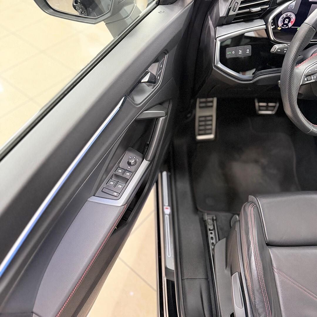 Audi Q3 Sportback 35 TDI Identity Black |tetto apribile|