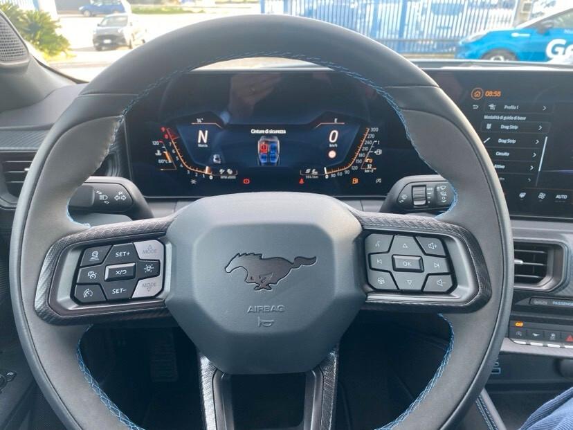 Ford Mustang Fastback 5.0 V8 Dark Horse