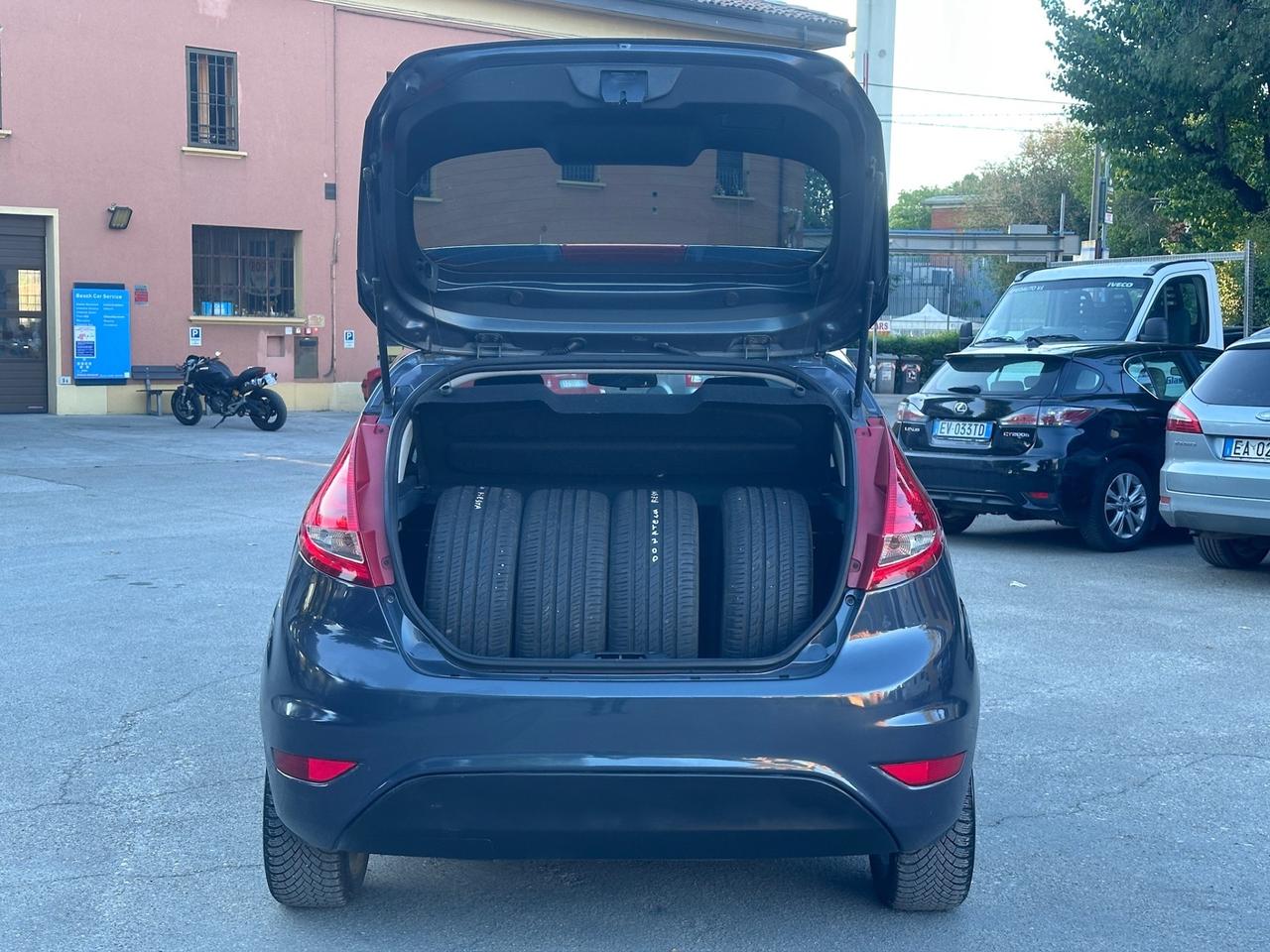 Ford Fiesta 1.4 TDCi 70CV 5 porte Titanium