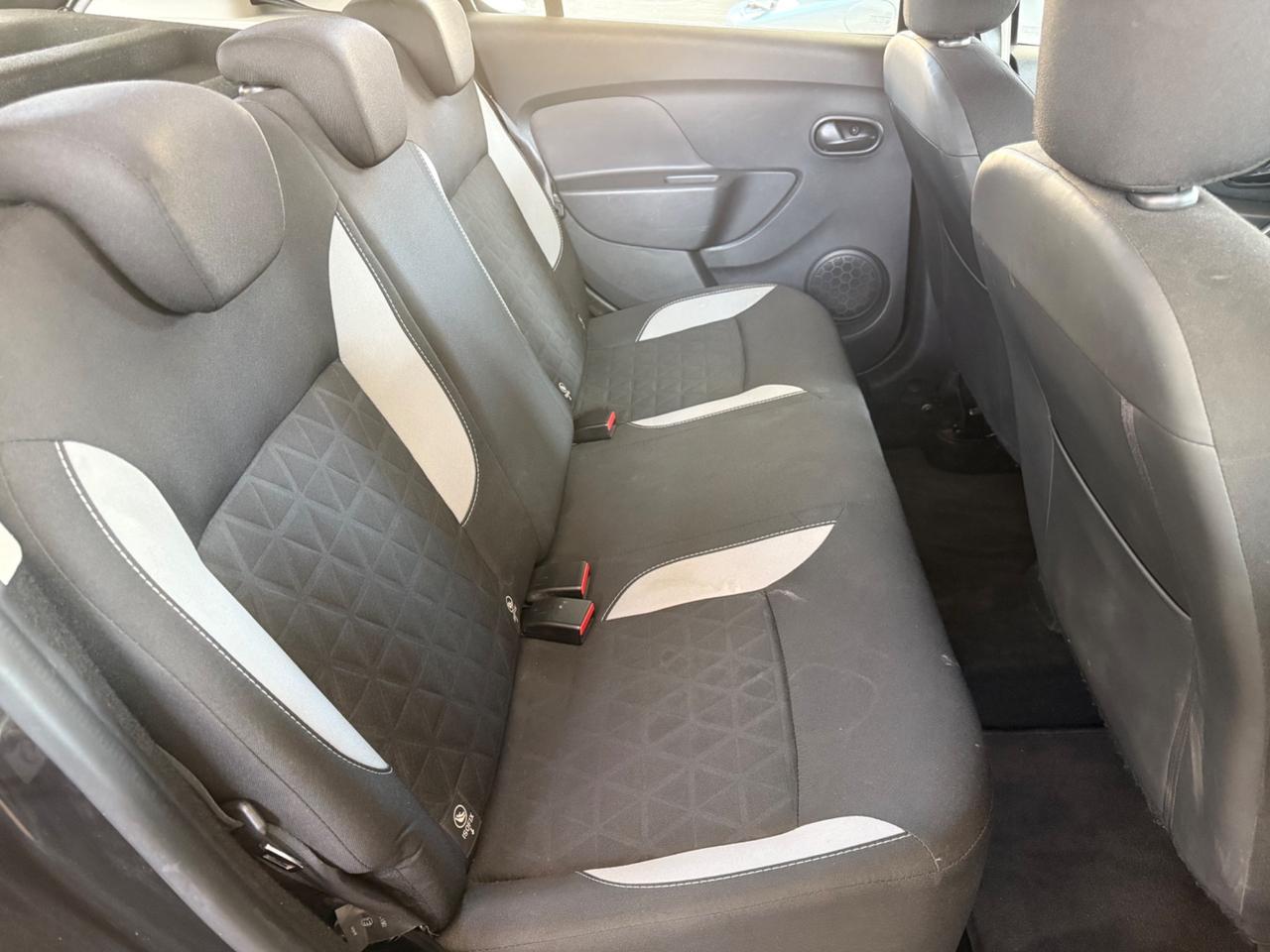 Dacia Sandero Stepway 1.5 dCi 90CV DIFETTI DI CARROZZERIA