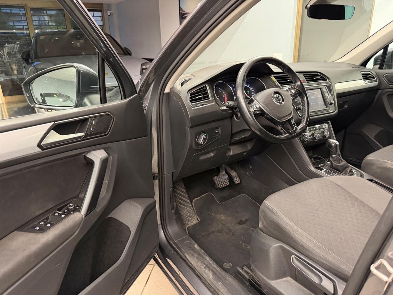 Volkswagen Tiguan 2.0 TDI SCR DSG 4MOTION Business BMT