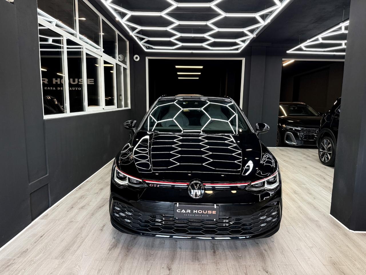 VOLKSWAGEN GOLF 8 GTI 2.0 TSI 245CV SEDILI PELLE