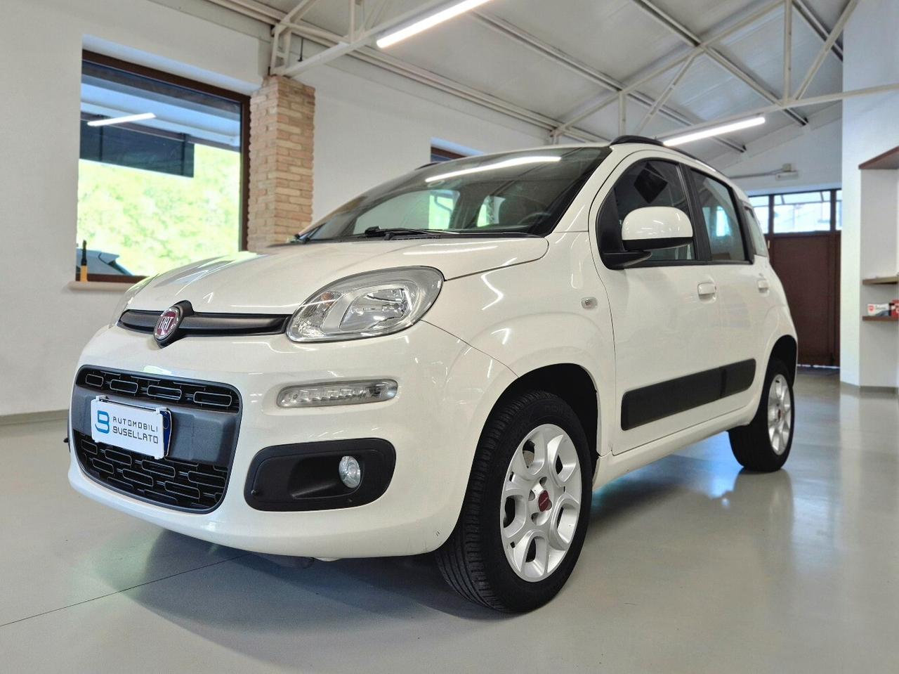 Fiat Panda 0.9 TwinAir Turbo Natural Power Lounge