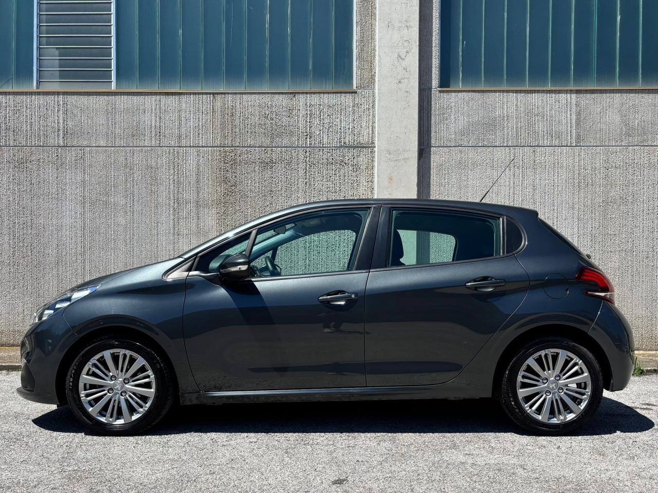 Peugeot 208 BlueHDi 75 5 porte Allure