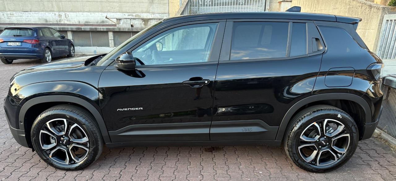 Jeep Avenger 1.2 Turbo e-Hybrid MHEV Summit