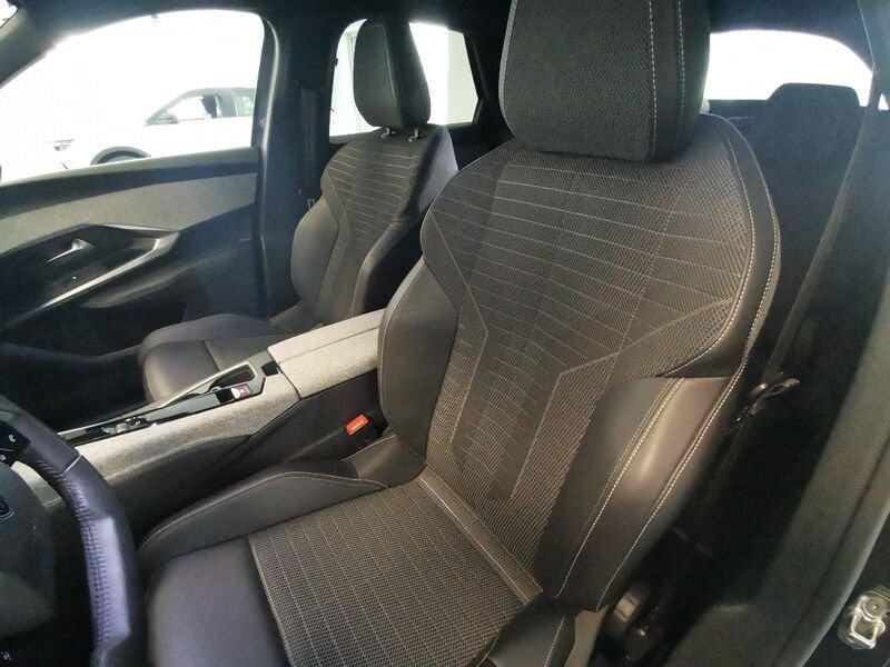 Peugeot 3008 Hybrid 136 Allure e-DCS 6