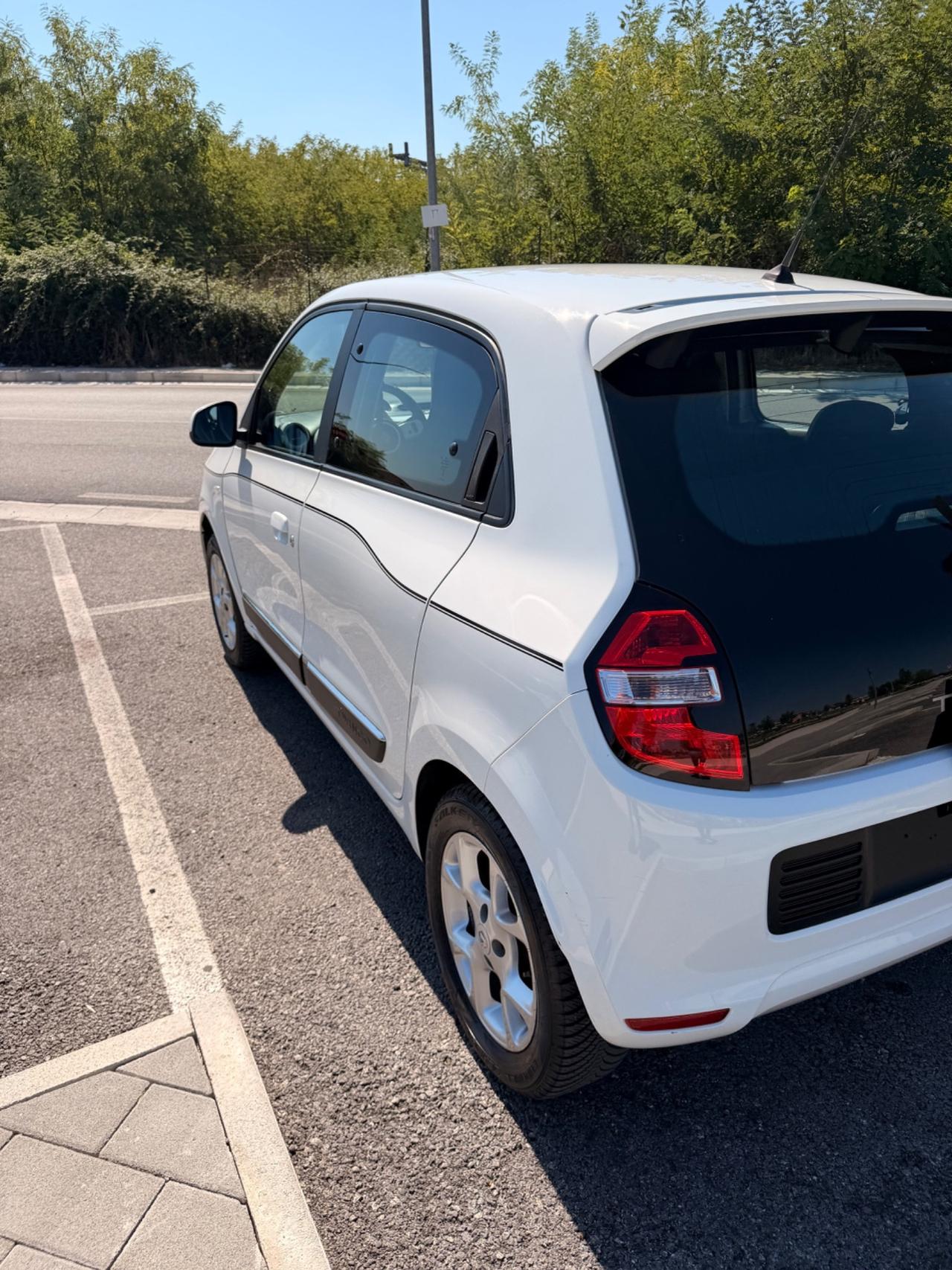 Renault Twingo SCe EDC Intens