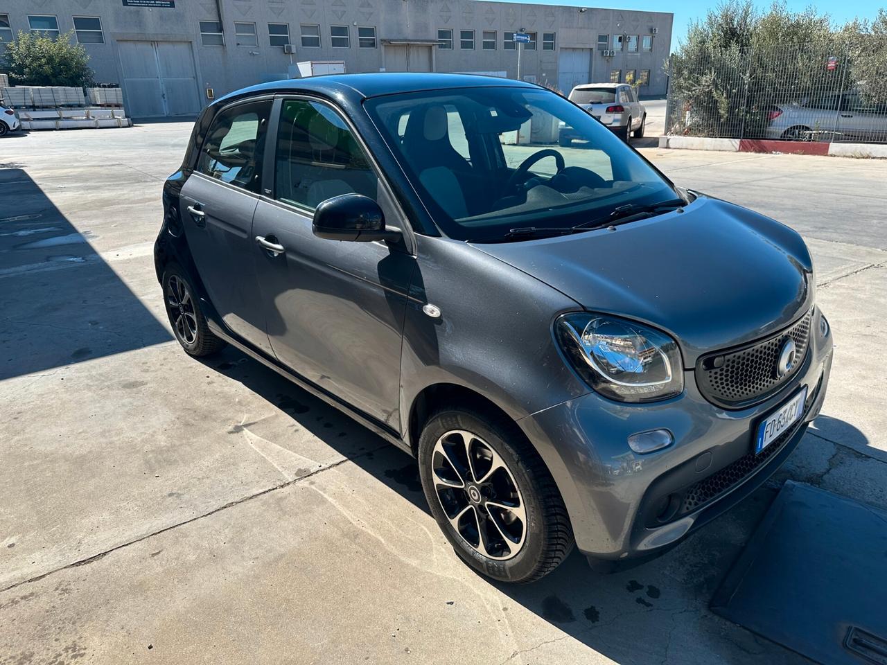 Smart ForFour 70 1.0 Basis Passion NEOPATENTATI