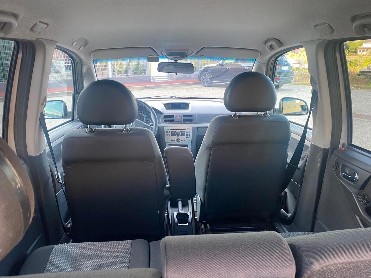 Opel Meriva 1.6 16V Cosmo ADATTA AI NEOPTATENTATI UNICO PROPRIETARIO