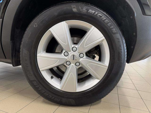 VOLVO XC40 T2 MOMENTUM CORE AUTOMATICA