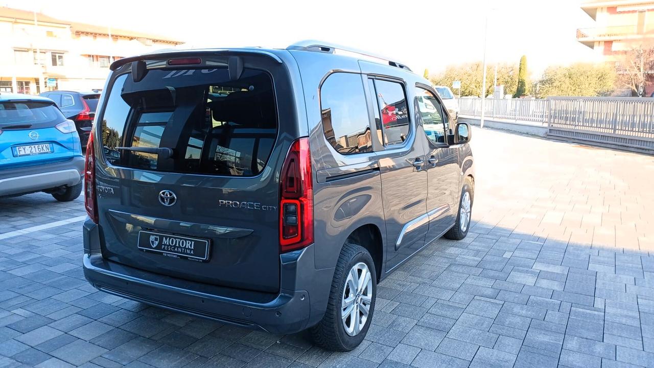 Toyota Proace LOUNGE * 7 POSTI
