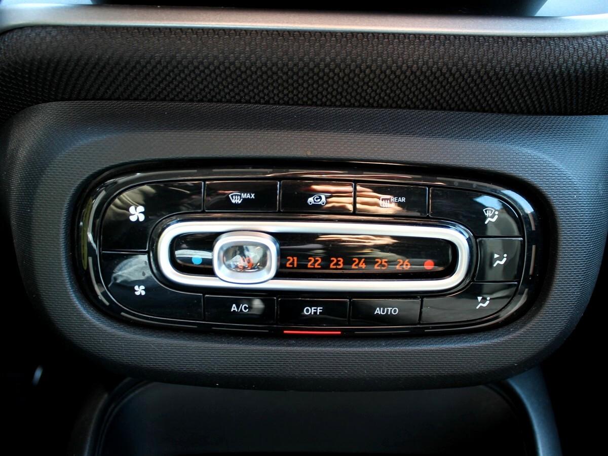 Smart ForFour EQ Passion Pdc Apple/Android UNIPRO IVA DEDUCIBILE