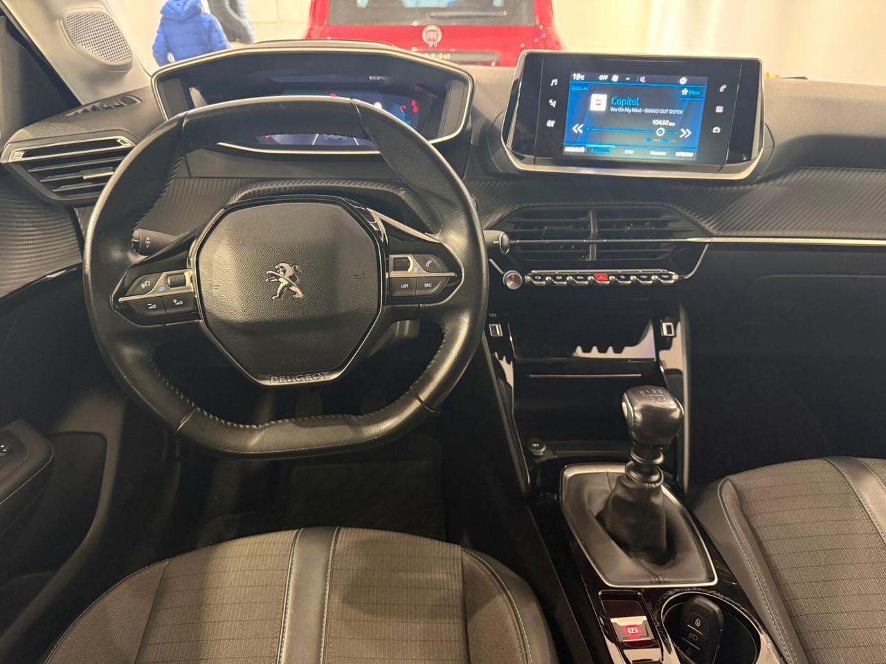 Peugeot 208 1.2 100CV Allure 46.000 KM