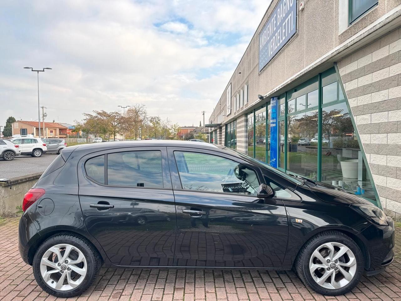 Opel Corsa 1.4 90CV GPL Tech 5 porte Innovation