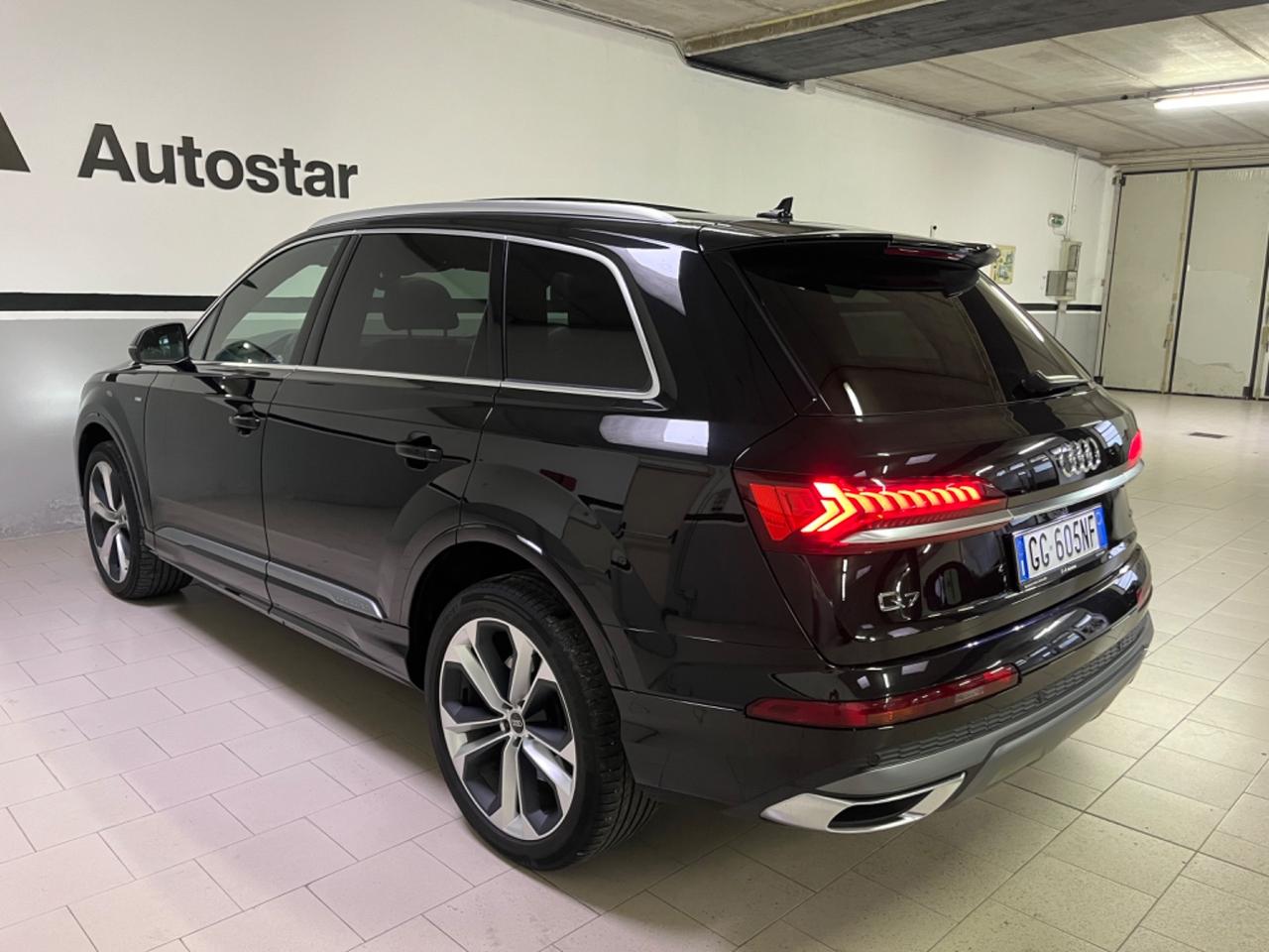 Audi Q7 45 TDI quattro tiptronic S line 7 posti *tetto