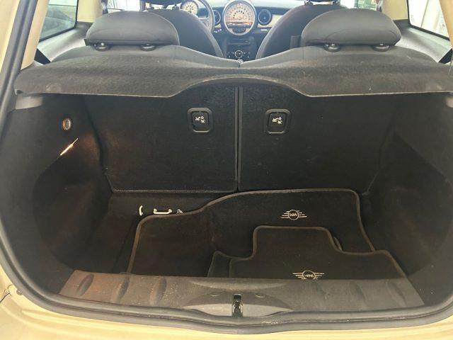 MINI One 1.6 16V One (55kW)