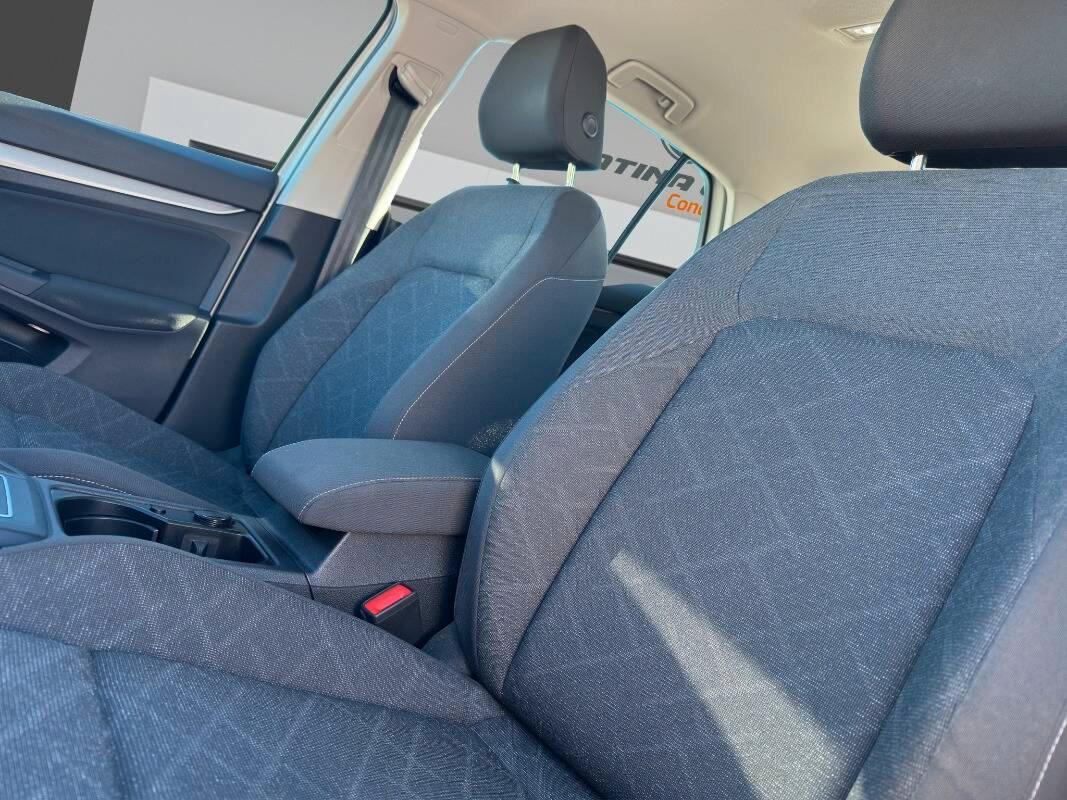 Volkswagen Golf 2.0 tdi Life 150cv AUTOMATICA E CARPLAY