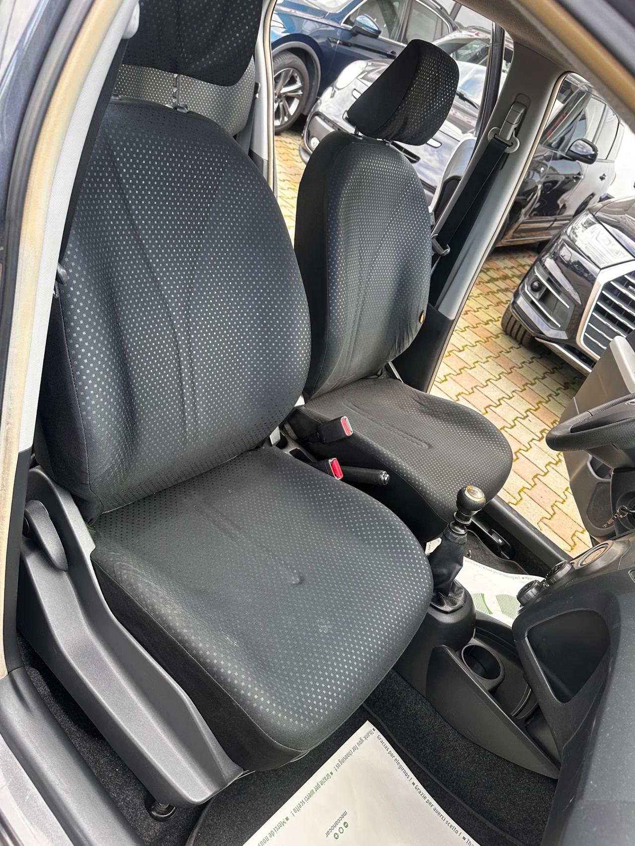 Toyota Yaris 1.3 5 porte Sol