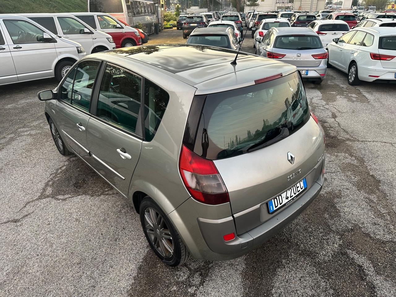 Renault Scénic 1.5 dCi/105CV Luxe