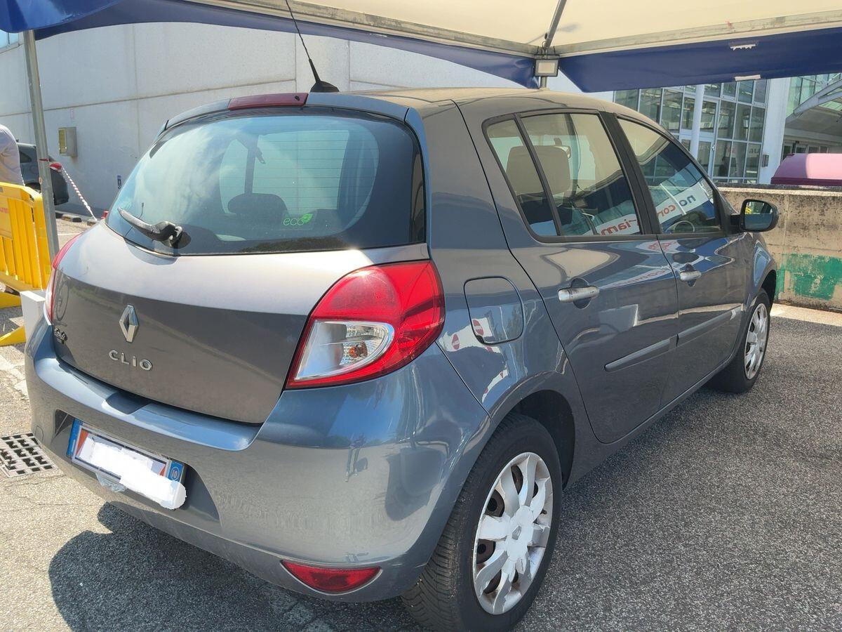 Renault Clio 1.2 16V 5 porte Dynamique