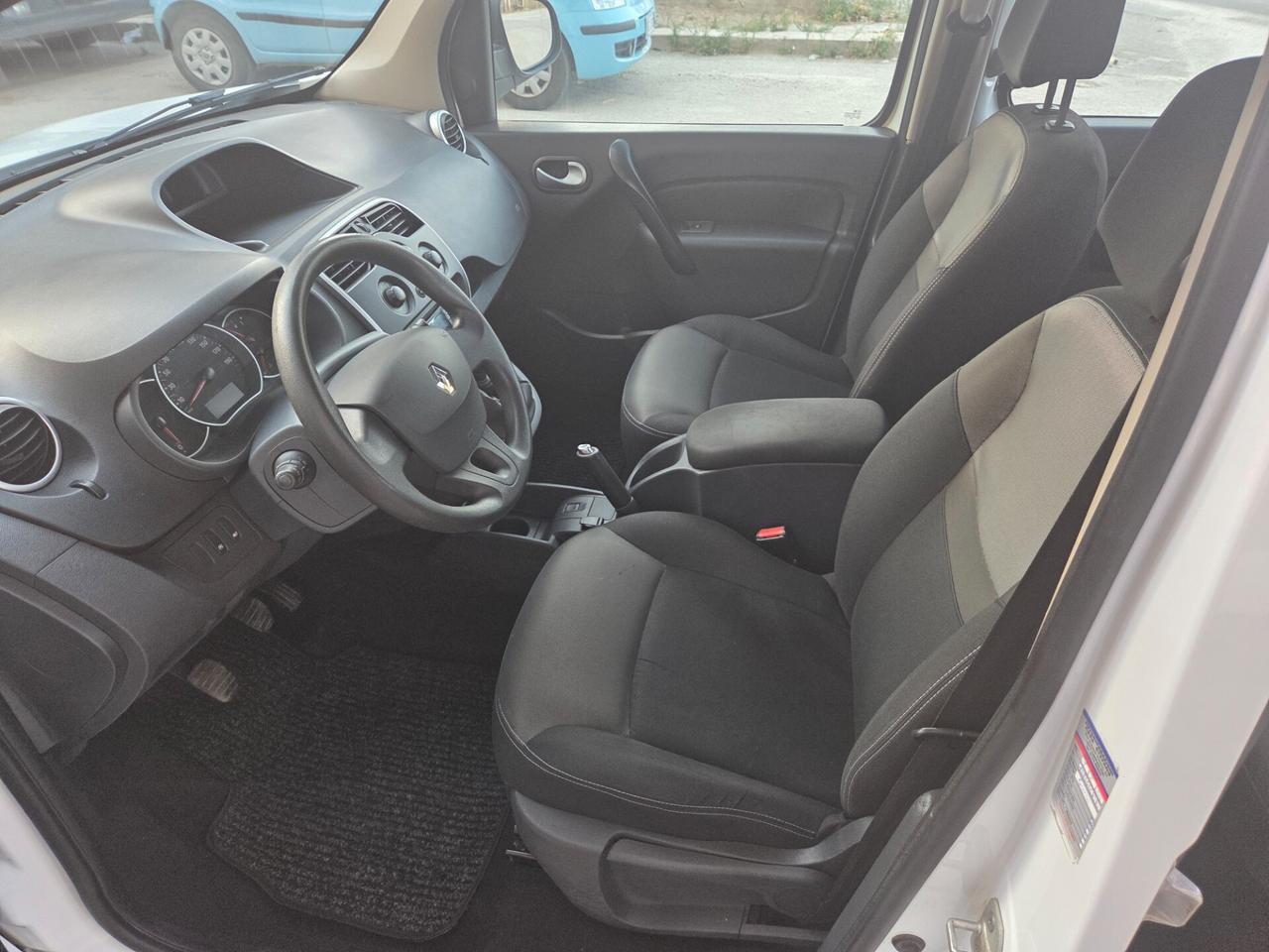 RENAULT KANGOO 1.5 DCI 95 CV ANNO 2021 5 POSTI N1 KM CERTIFICATI