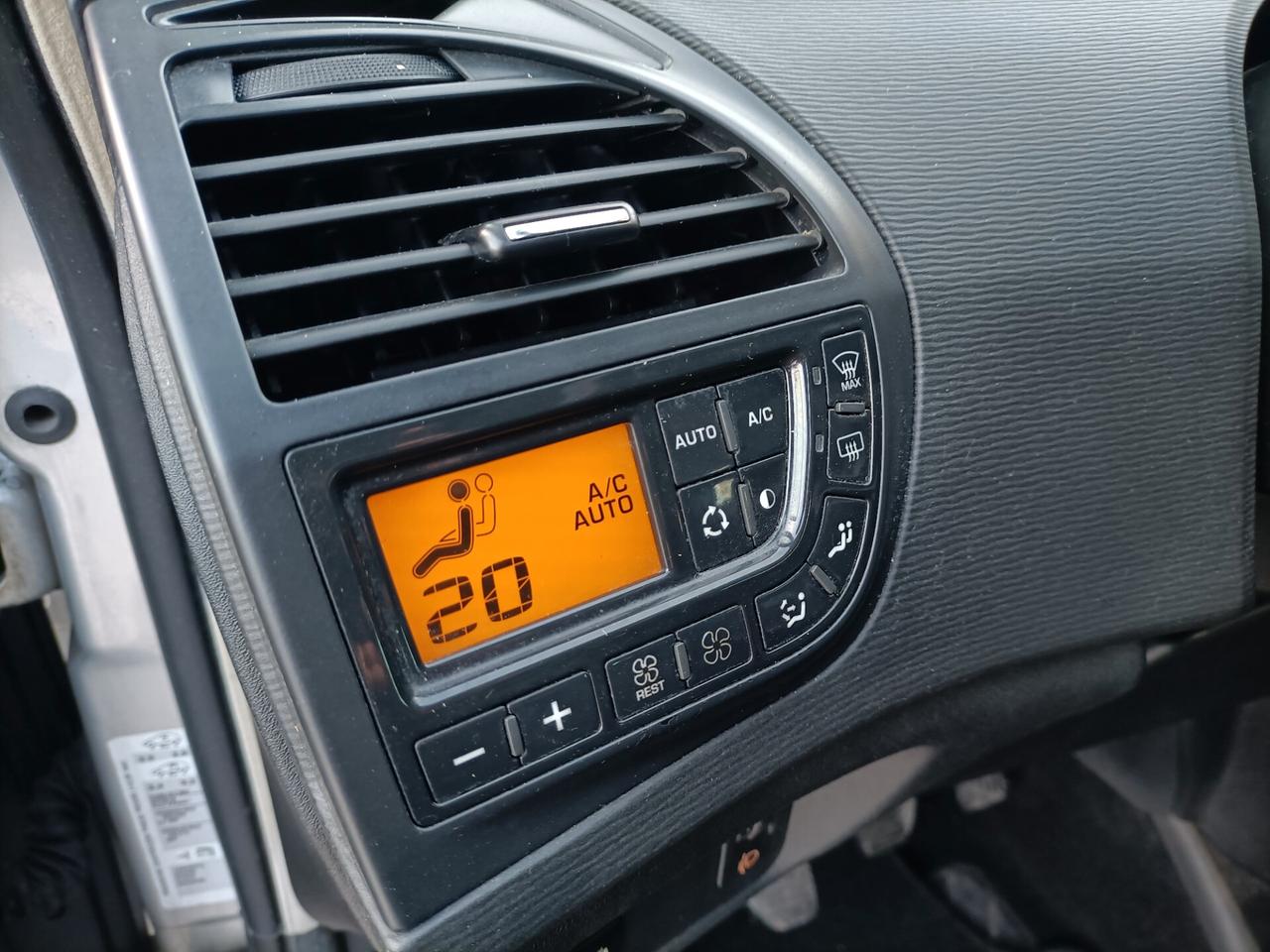 Citroen C4 Picasso 1.6 hdi Exclusive