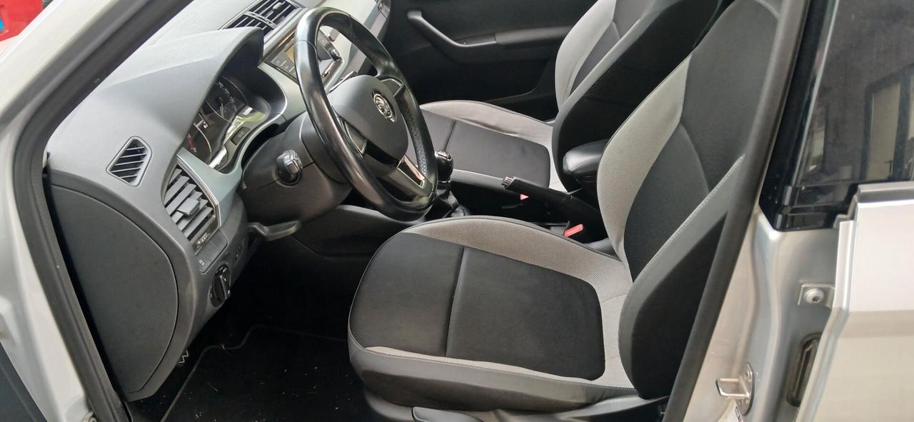 Skoda Fabia 1.0 benzina neopatentati