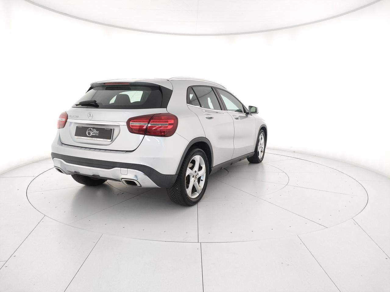 Mercedes-Benz GLA 180 Sport auto