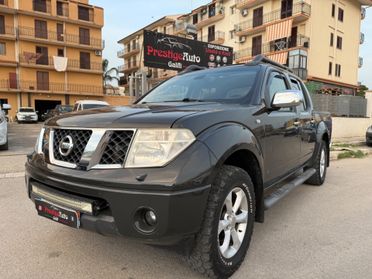 Nissan Navara 2.5 dCi 4 porte Double Cab LE