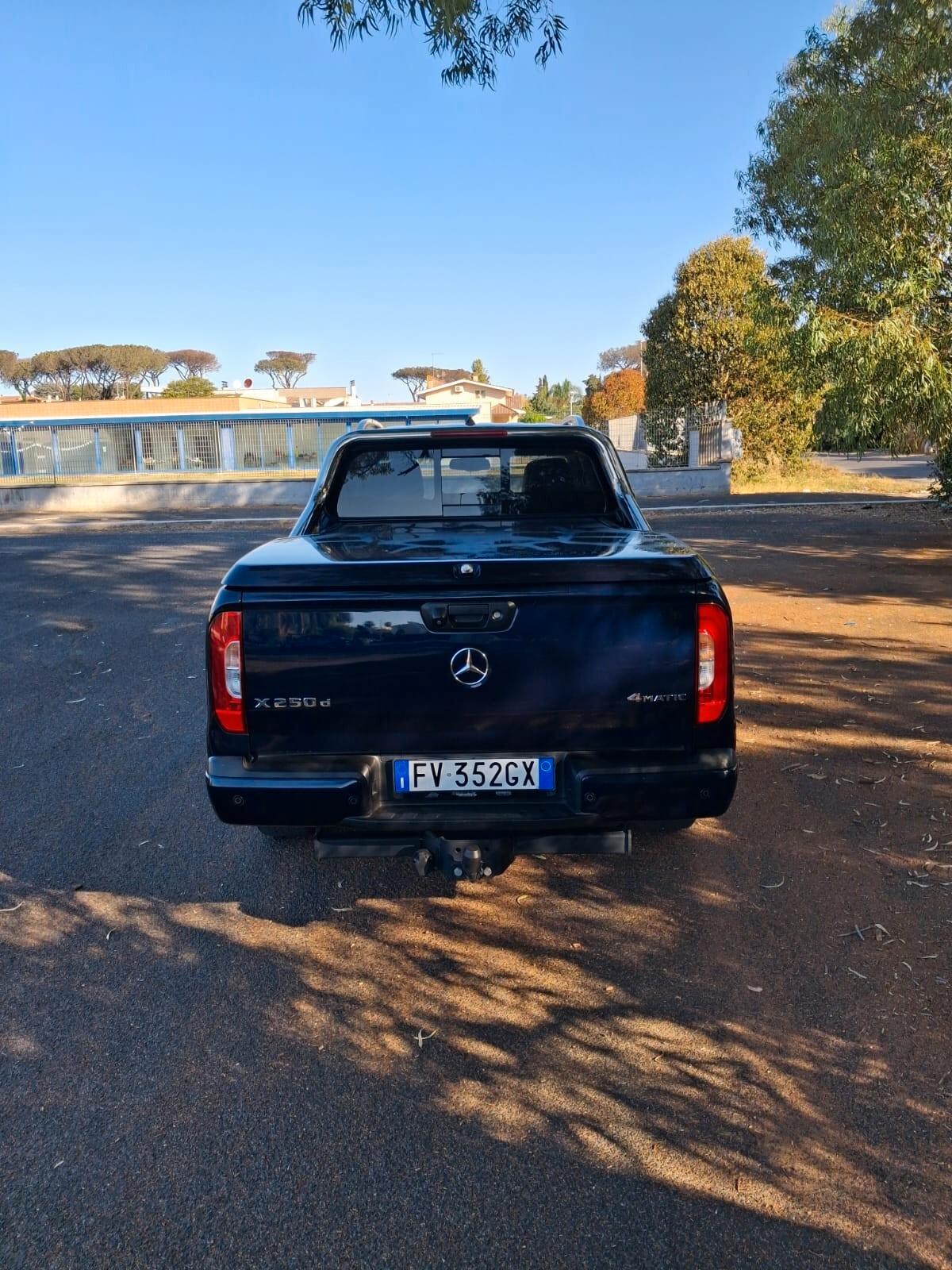 Mercedes-benz X 250 250d pure 4 matic