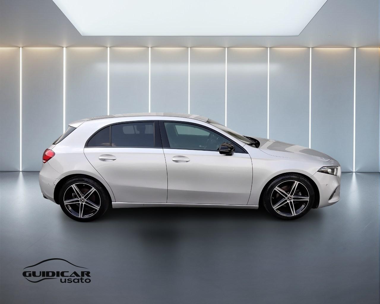 Mercedes-Benz Classe A - W177 2018 - A 180 d Sport auto