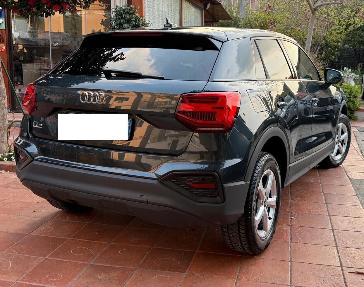 Audi Q2 35 TDI S tronic Business