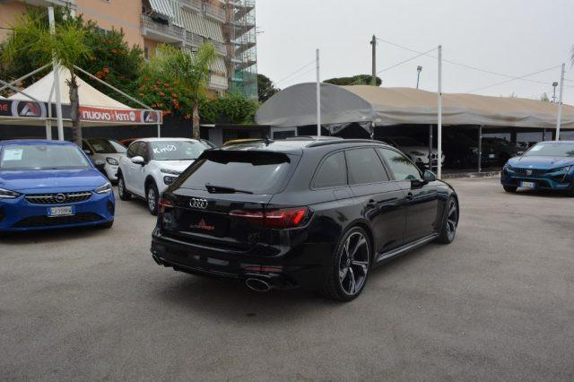 AUDI RS 4 Avant