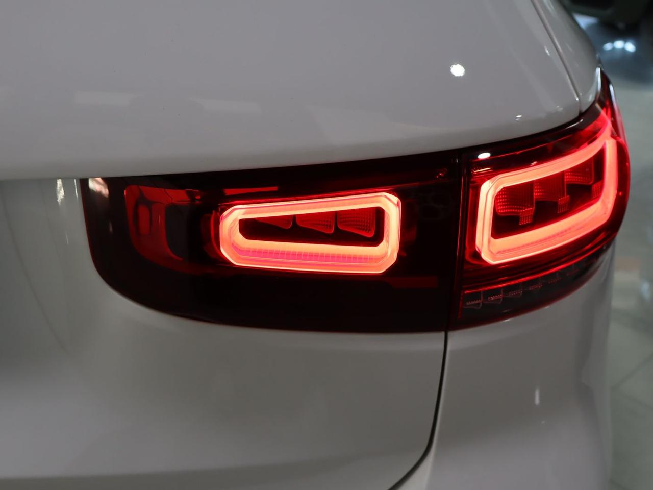 Mercedes-Benz GLB 200 Premium GLB 200 D #10288