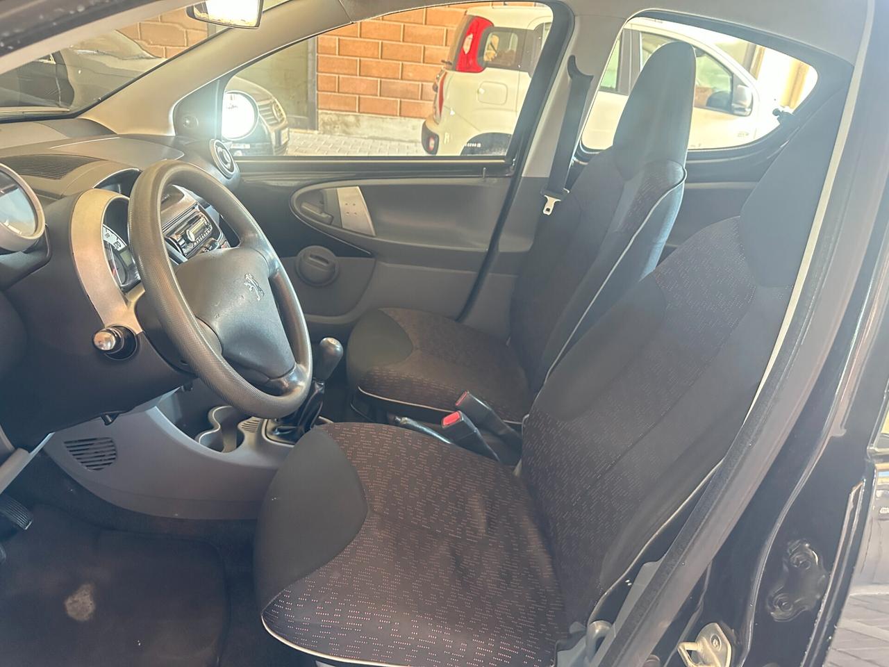 Peugeot 107 1.0 68CV 5p. Sweet Years