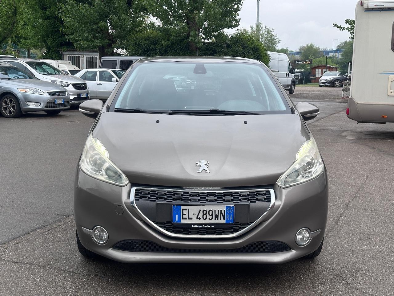 Peugeot 208 1.2 VTi 82 CV 5porte Allure Gpl