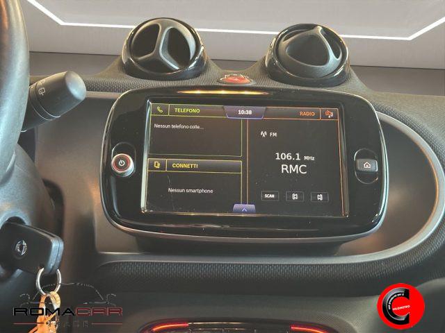 SMART ForTwo EQ cabrio TETTO APPLE CAR PLAY TELECAMERA