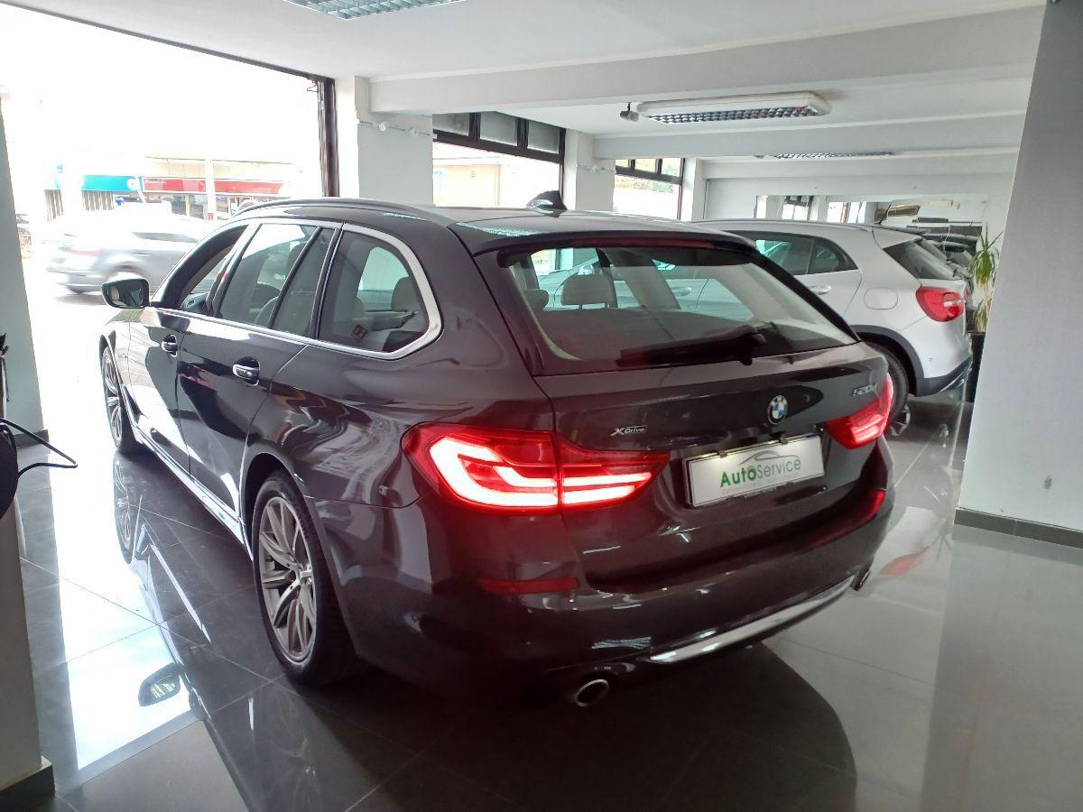 BMW - Serie 5 - 520d xDrive Touring Luxury