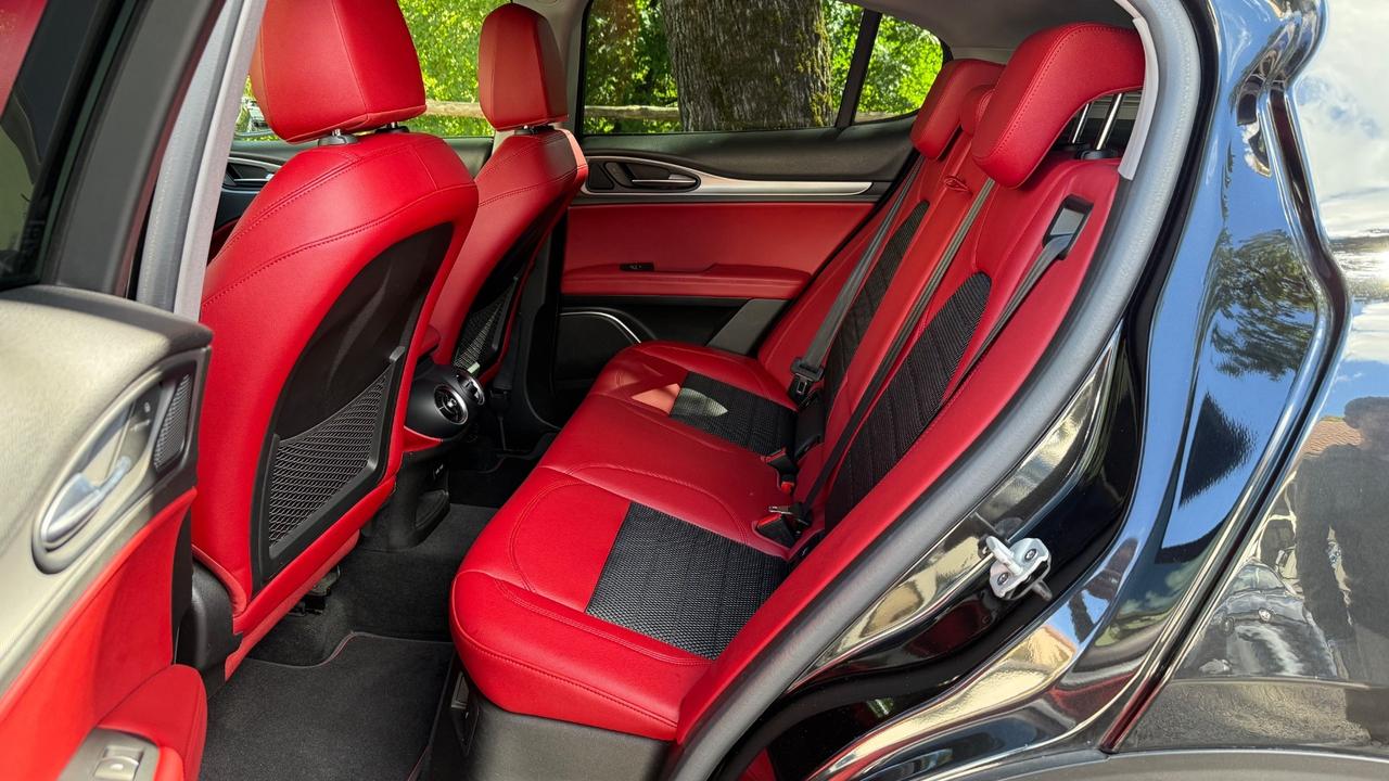 Alfa Romeo Stelvio 2.2 Turbodiesel 190 CV AT8 Q4 Super
