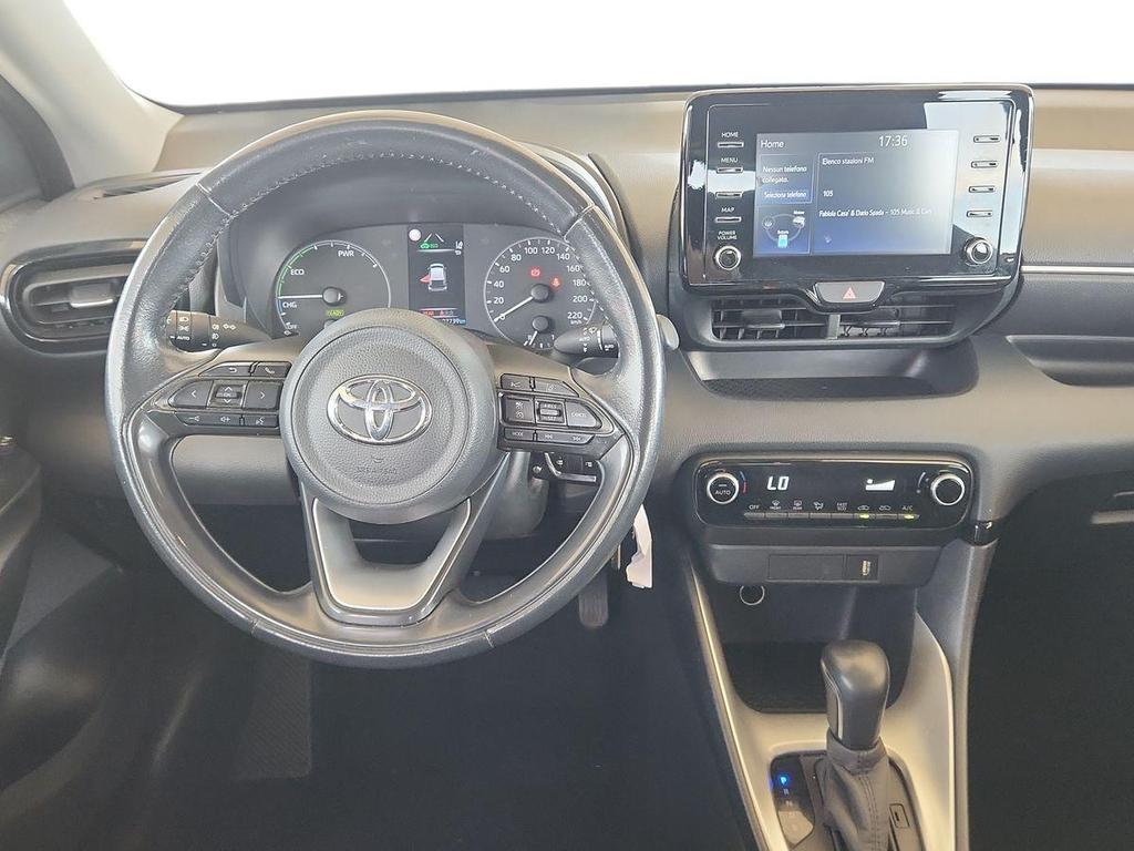 Toyota Yaris 1.5 hybrid Business